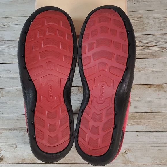 Crocs Any Weather AnyWeather Suede Loafers Slip On Shoes True Red/Black 7.5 7½ - Picture 5 of 8
